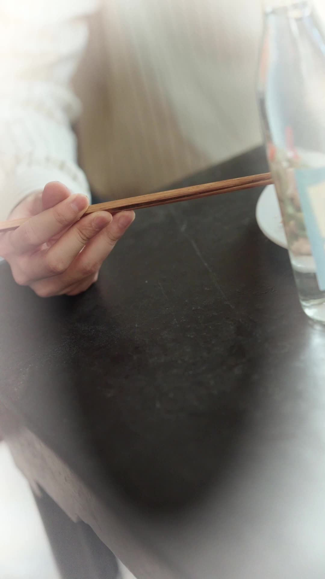 الحلقة 6 - زوجة الثمانينات والضابط العنيد